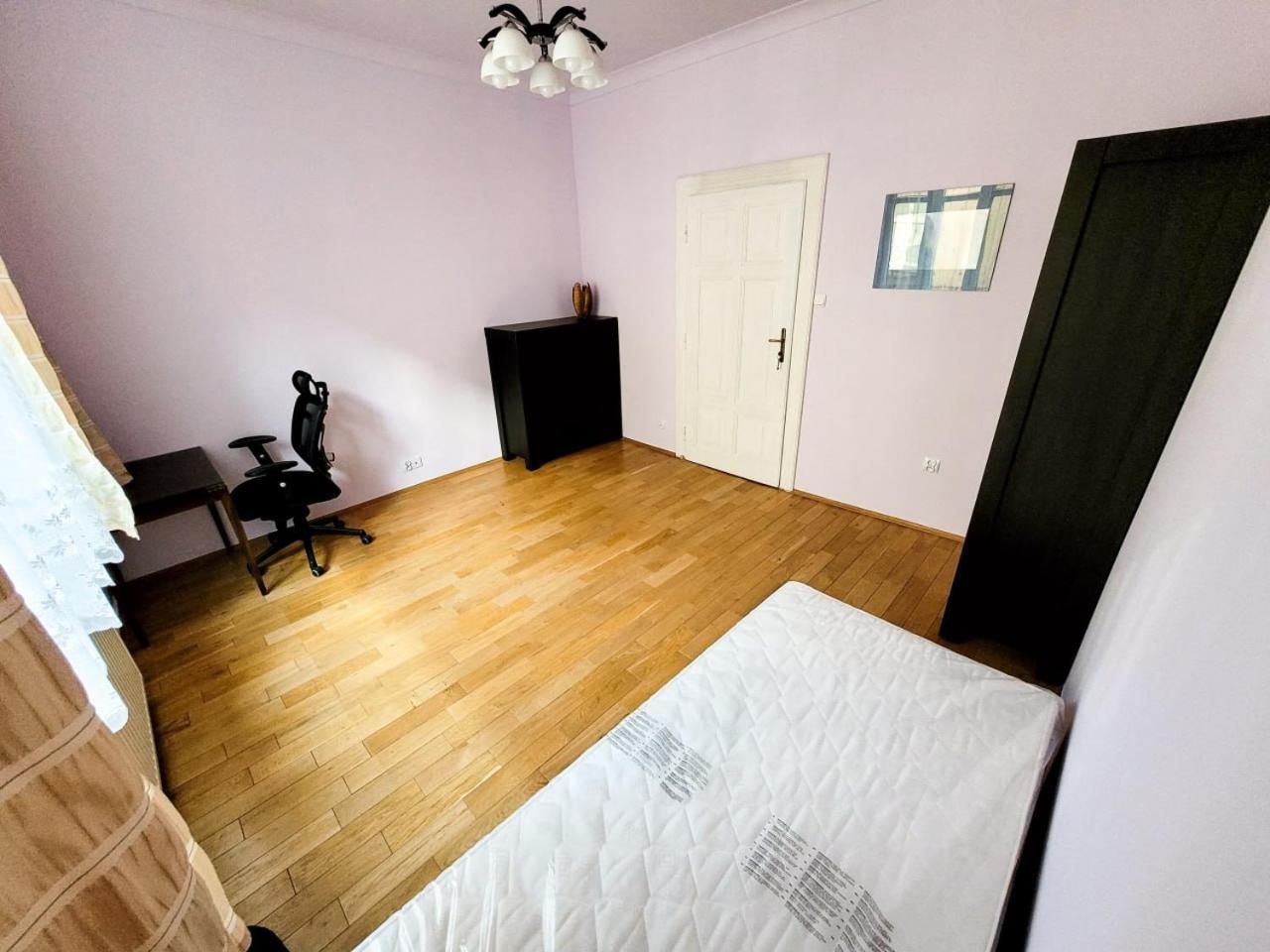 Wild Solutions Sauna Apartments Cracovie Extérieur photo